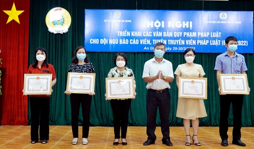 An Giang: 173 báo cáo viên, tuyên truyền viên được tập huấn nâng cao kỹ năng, nghiệp vụ