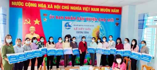 Chợ Mới đỡ đầu hỗ trợ trẻ mồ côi do COVID-19