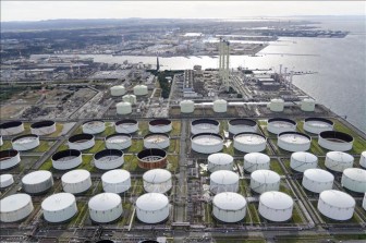 Các nước thành viên IEA nhất trí 'bơm' thêm dầu ra thị trường