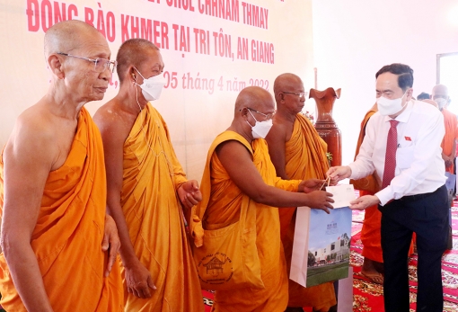Phó Chủ tịch Thường trực Quốc hội Trần Thanh Mẫn chúc Tết Chol Chnam Thmay tại An Giang