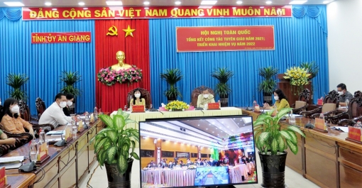 Đảng bộ tỉnh An Giang: Kiên quyết ngăn chặn, đẩy lùi tình trạng suy thoái tư tưởng chính trị, đạo đức, lối sống trong cán bộ, đảng viên bằng những việc làm cụ thể, thiết thực