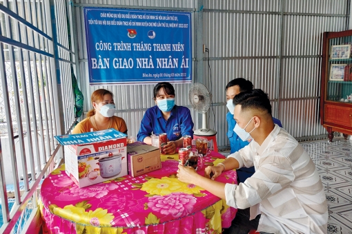 Trao mái ấm, lan tỏa yêu thương