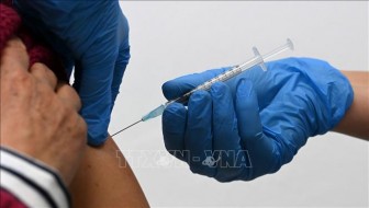 EU cấp phép tiêm mũi vaccine ngừa COVID-19 thứ 4 cho người từ 80 tuổi trở lên