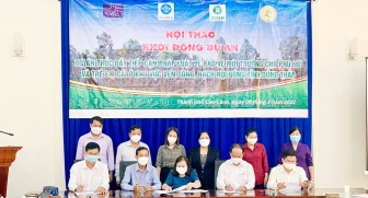 Giúp phụ nữ và trẻ em gái tiếp cận pháp luật bảo vệ môi trường