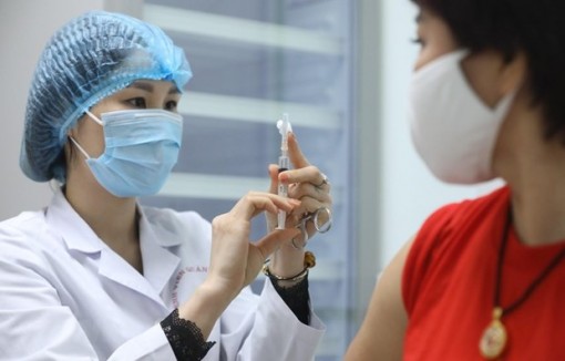 Dịch COVID-19: Những điều cần biết về quy trình cấp 'Hộ chiếu vaccine'