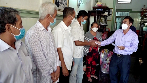 Thăm, chúc Tết cổ truyền Chol Chnam Thmay tại chùa KalBopRuk