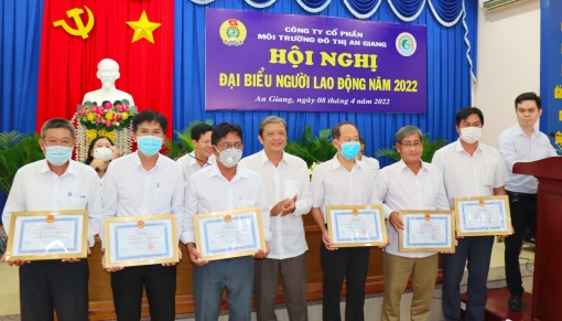 Thực hành tiết kiệm, nâng cao thu nhập người lao động