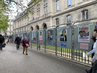 Cử tri Pháp đi bầu cử Tổng thống vòng một