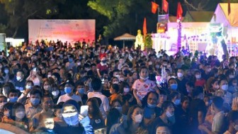 Lễ hội Tình yêu-Hòn Trống Mái khởi động mùa du lịch biển Sầm Sơn