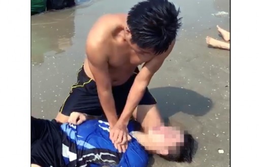 Thăng cấp bậc hàm cho chiến sĩ cảnh sát cứu nhóm thanh niên đuối nước