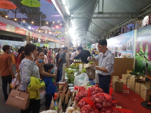 Phong phú sản vật tại Ngày hội mắm Châu Đốc