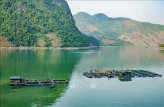 Vẻ đẹp lòng hồ sông Đà ở Tủa Chùa