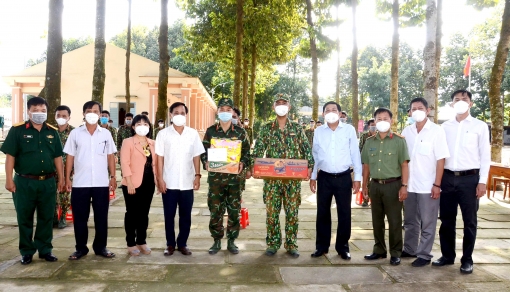 Bảo vệ nền tảng tư tưởng của Đảng ở địa phương biên giới