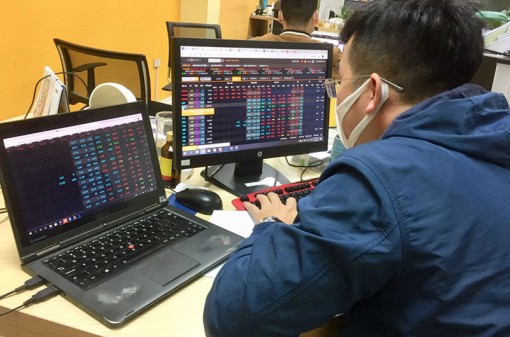 Áp lực bán trên diện rộng, VN-Index mất hơn 26 điểm