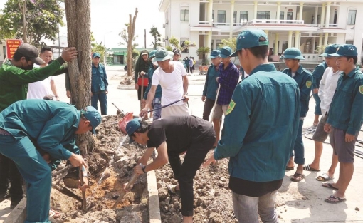 Học Bác về tinh thần nêu gương