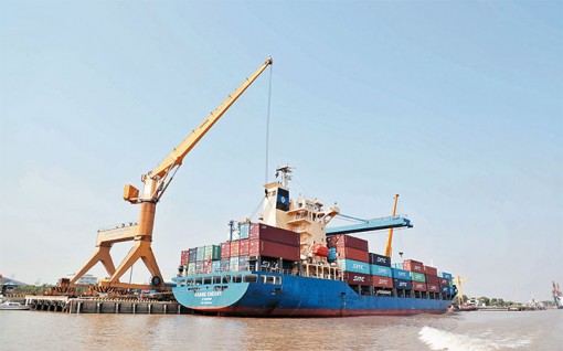 Tiếp tục khôi phục sản xuất, kinh doanh và tăng trưởng xuất khẩu