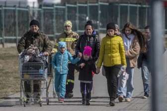 LHQ: Số người sơ tán khỏi Ukraine tăng lên hơn 5 triệu người