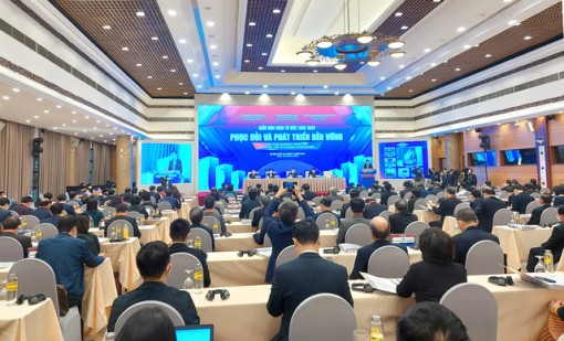 Tổ chức Diễn đàn Kinh tế Việt Nam năm 2022