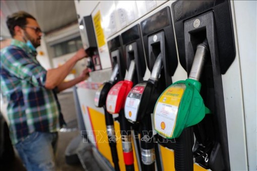 Giá dầu châu Á giảm trong phiên chiều 22/4