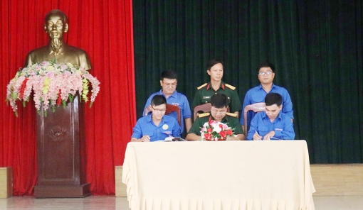 Kết nghĩa chào mừng kỷ niệm 47 năm Ngày giải phóng miền Nam 30/4