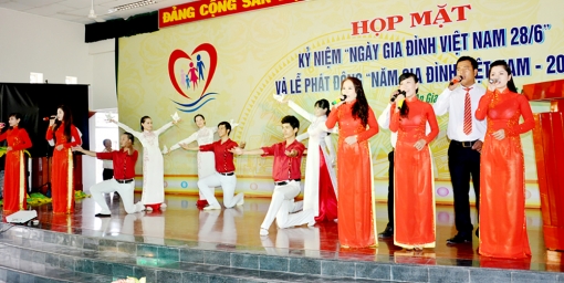 Nâng cao vai trò lãnh đạo của Đảng về công tác xây dựng gia đình