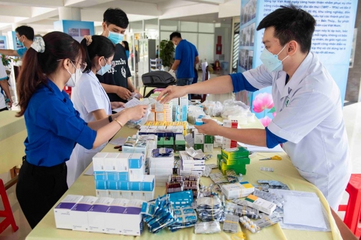 An Giang: Tọa đàm chuyên đề  “Hướng dẫn điều trị F0 tại nhà và chăm sóc sức khỏe hậu COVID- 19” cho đoàn viên công đoàn cơ sở