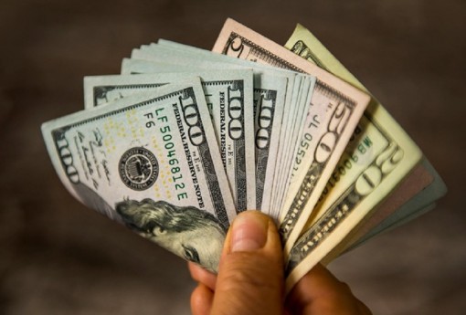 Tỷ giá USD hôm nay 24-4: Đồng USD tiếp đà tăng mạnh, xác lập dấu mốc 101