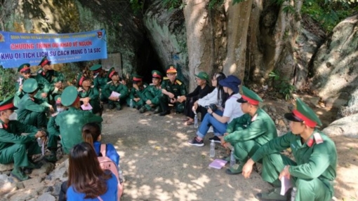 Bộ Chỉ huy Quân sự tỉnh An Giang tổ chức nhiều hoạt động kỷ niệm 47 năm Ngày giải phóng miền Nam, thống nhất đất nước 30/4