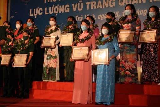 Gắn kết để cùng xây dựng lực lượng vũ trang vững mạnh