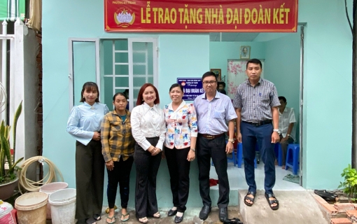 Trao 4 căn nhà Đại đoàn kết cho hộ nghèo, cận nghèo phường Mỹ Phước