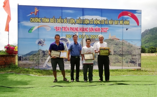 Trao giải sự kiện “Bay trên Phụng Hoàng Sơn” năm 2022