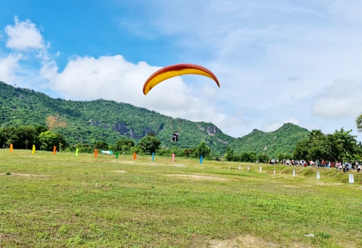 Trên 130.000 du khách đến Tri Tôn dịp lễ
