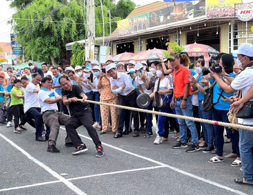 Châu Phú tạo sự gần gũi giữa chính quyền với nhân dân
