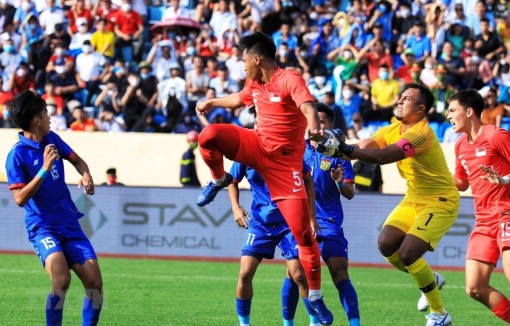 U23 Lào đánh rơi chiến thắng khó tin trước U23 Singapore