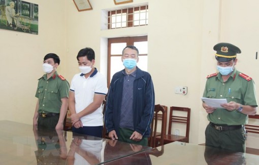 Bắt tạm giam các đối tượng trong đường dây đánh bạc của Phan Sào Nam