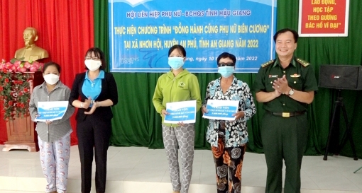 Hội Liên hiệp Phụ nữ tỉnh Hậu Giang “Đồng hành cùng phụ nữ biên cương” tại xã Nhơn Hội