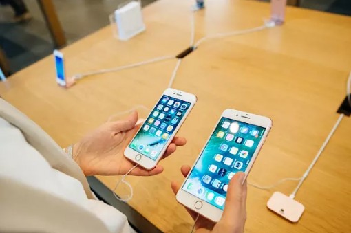 Những điều tuyệt đối cần tránh khi mua điện thoại mới