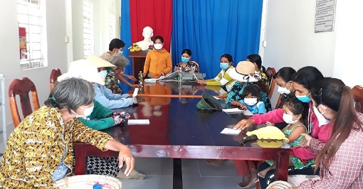 Phụ nữ An Cư chung tay vượt khó