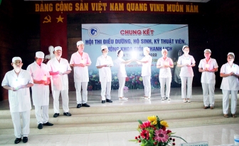 Bệnh viện Sản- Nhi An Giang tổ chức thi điều dưỡng, hộ sinh, trưởng khoa giỏi