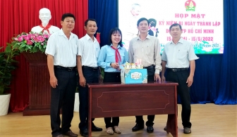 Hội đồng Đội TP. Châu Đốc họp mặt kỷ niệm 81 năm Ngày thành lập Đội Thiếu niên tiền phong Hồ Chí Minh