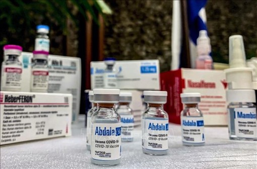 Iran trở thành đối tác đầu tiên sản xuất vaccine COVID-19 công nghệ Cuba
