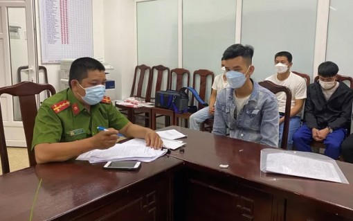 Bắt nhóm đối tượng tổ chức đánh bạc và đánh bạc với tang số hơn 23 tỷ đồng