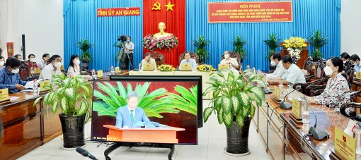 Quán triệt, triển khai thực hiện Nghị quyết 06 của Bộ Chính trị về quy hoạch, xây dựng, quản lý và phát triển bền vững đô thị Việt Nam