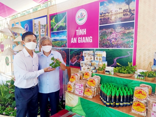 An Giang tham dự Lễ hội Sen Đồng Tháp lần I/ 2022