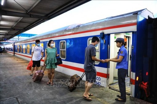 Đường sắt tăng cường nhiều đôi tàu du lịch phía Bắc dịp hè