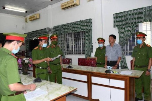 Liên quan đến Việt Á, nhiều cán bộ y tế Trà Vinh, Vĩnh Long bị khởi tố