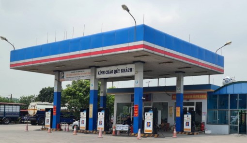 Xăng dầu ngày càng đắt đỏ: Có nên để thị trường quyết định giá?