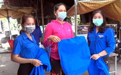 Ra quân Ngày Chủ nhật xanh tại huyện Phú Tân
