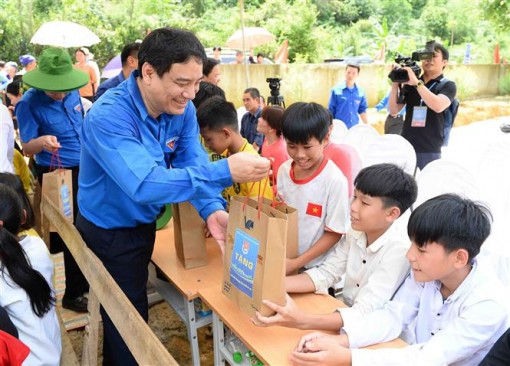 Đề cao công tác chăm sóc, giáo dục và bảo vệ trẻ em