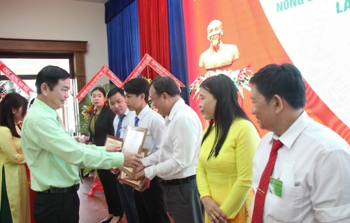 Chợ Mới tuyên dương nông dân sản xuất-kinh doanh giỏi giai đoạn 2019-2022